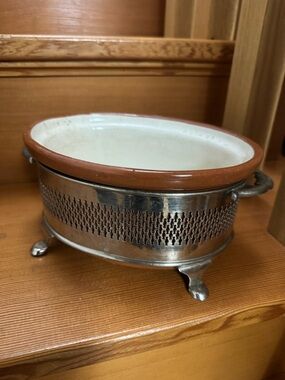VTG Guernsey Cooking Ware Ceramic Piece with metal stand